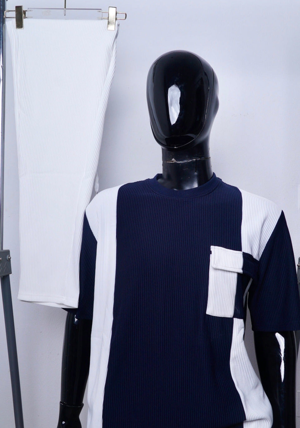ROUND NECK-1CP