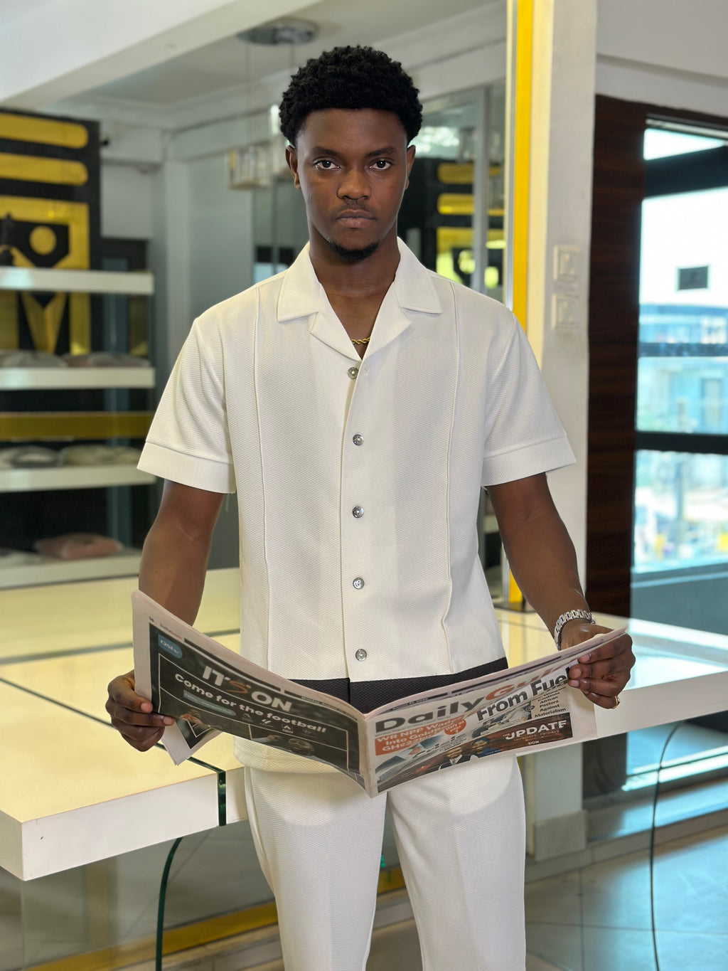 Men’s 2 piece set all white with black touch